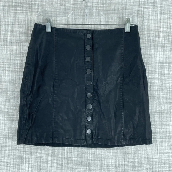 Free People mini skirt Womens Size S button front foux leather 2630 - Picture 1 of 8